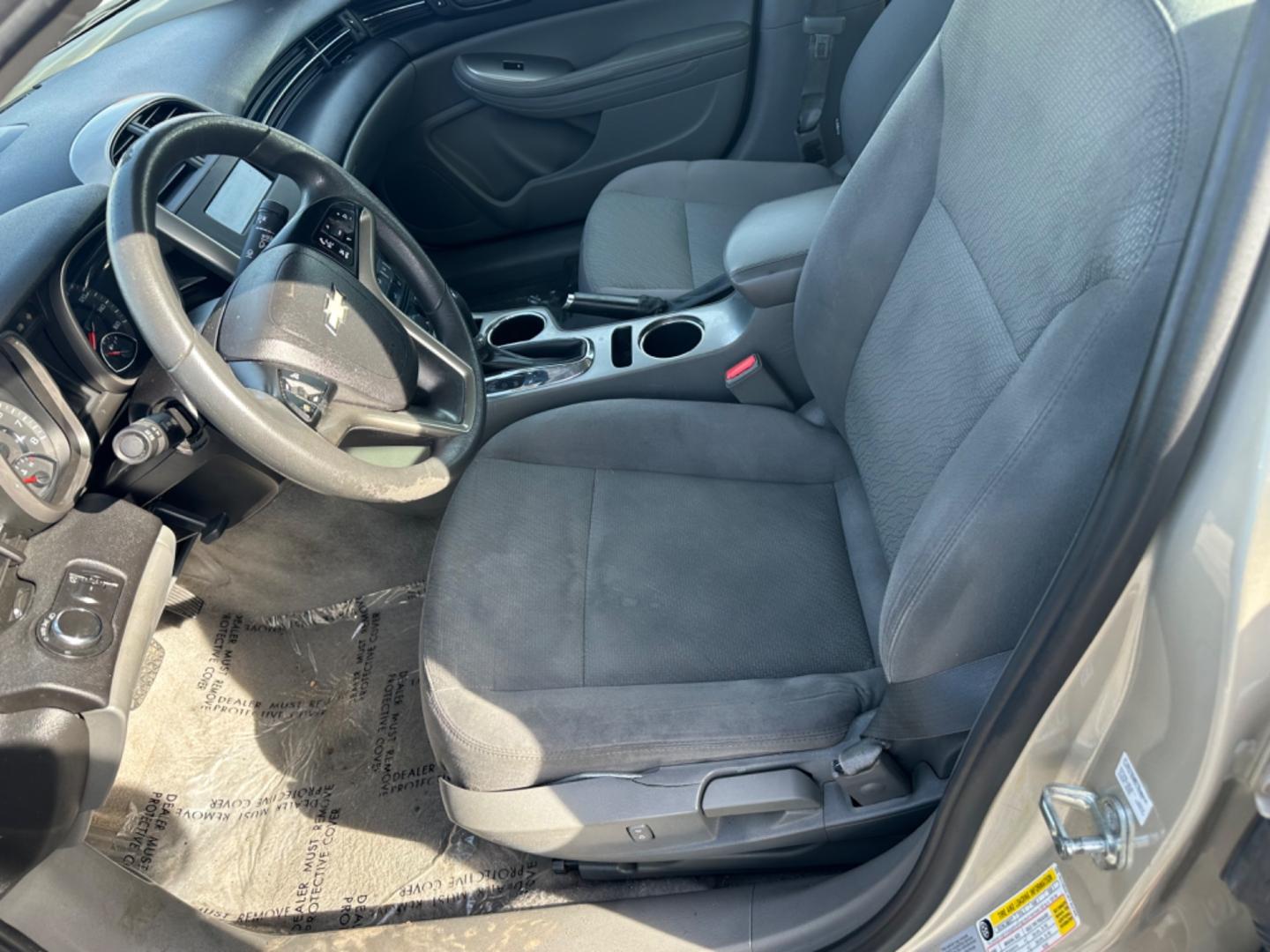 2015 Chevrolet Malibu (1G11B5SL4FF) , located at 419 N 18th St., Monroe, LA, 71201, (318) 410-9250, 32.514370, -92.105133 - Photo#1